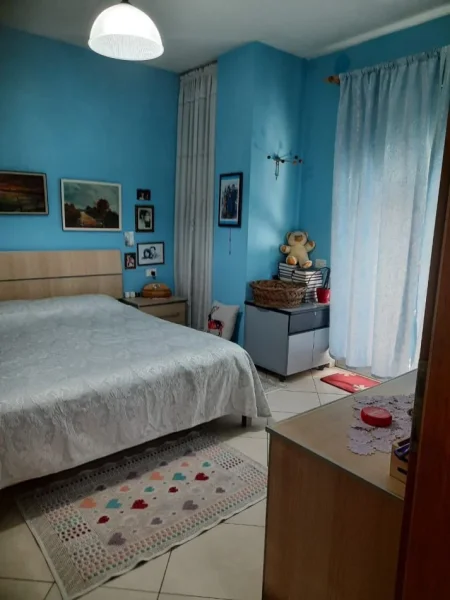Tirane, shitet apartament 2+1 , 86 m² 