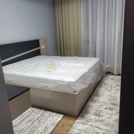 Tirane, jepet me qera apartament 2+1 Kati 3, 116 m² 1.300 € (Liqeni i Thate)