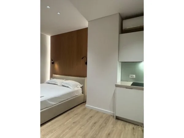 Tirane, jepet me qera garsonier 1+1 Kati 1, 65 m² 1.500 € (Qender)