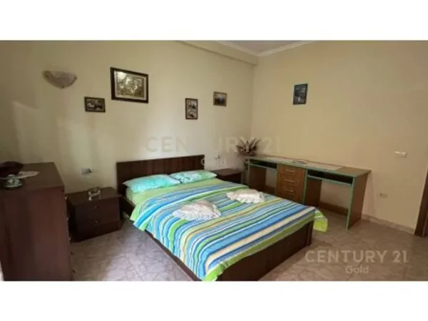 Tirane, shitet apartament 2+1+Ballkon Kati 3, 140 m² 270.000 € 