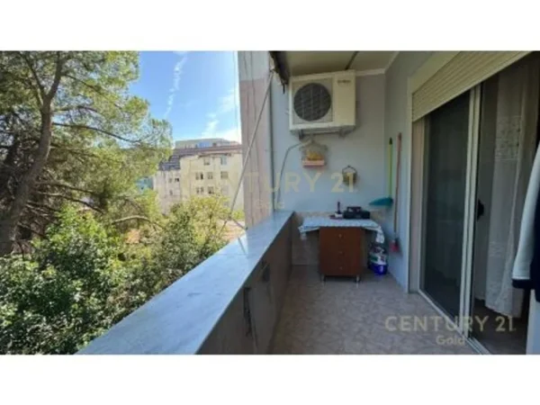 Tirane, shitet apartament 2+1+Ballkon Kati 3, 140 m² 270.000 € 