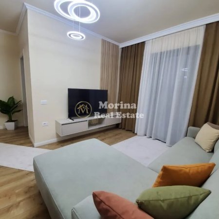 Tirane, jepet me qera apartament 1+1 Kati 3, 68 m² 1.000 € (Liqeni i Thate)