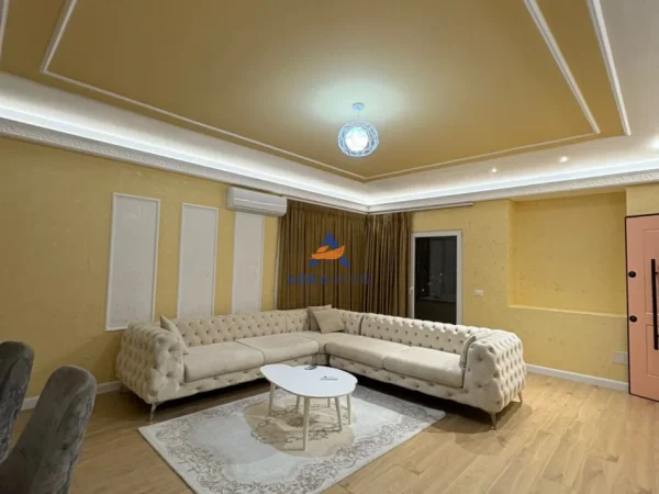 Tirane, shitet apartament 2+1+Ballkon Kati 4, 143 m² 287.000 € 