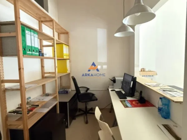 Tirane, shitet ambjent biznesi Kati 0, 103 m² 169.000 €