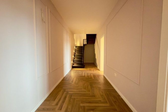 Tirane, shitet apartament duplex 2+1 Kati 13, 215 m² 650.000 € (Shallvaret, Tiranë(ID: 530181047-556)