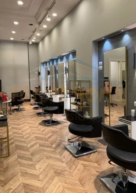 Shitet, Ambient Biznesi, Rruga e Kosovarëve, Tiranë.