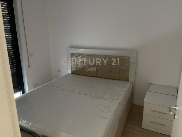 Tirane, jepet me qera apartament 1+1+Ballkon Kati 1, 52 m² 600 € 