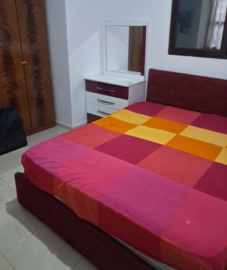 Tirane, jepet me qera garsonier 1+1 Kati 7, 30 m² (Tek Pallatet Cabej,Misto Mame)