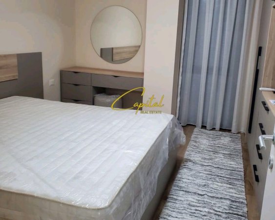 Tirane, jepet me qera apartament 1+1 Kati 3, 67 m² 1.000 € (LIQENI I THATE)