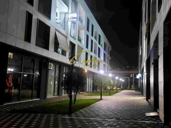 Tirane, jepet me qera apartament 1+1 Kati 3, 67 m² 1.000 € (LIQENI I THATE)