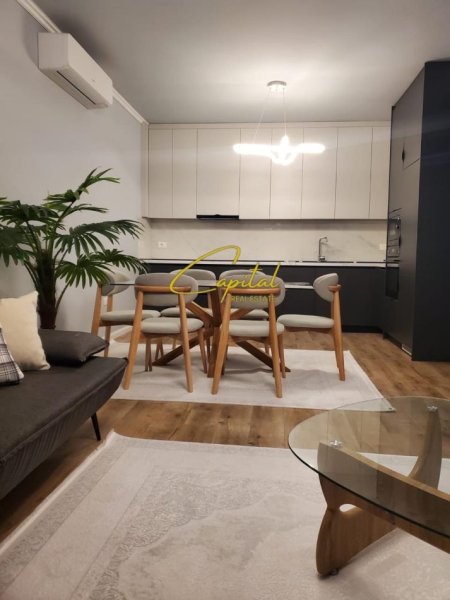 Tirane, jepet me qera apartament 2+1 Kati 3, 100 m² 1.300 € (LIQENI I THATE)