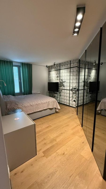 Qera, Apartament 3+1, Stadiumi Dinamo, Tiranë - 1300€ | 135 m²