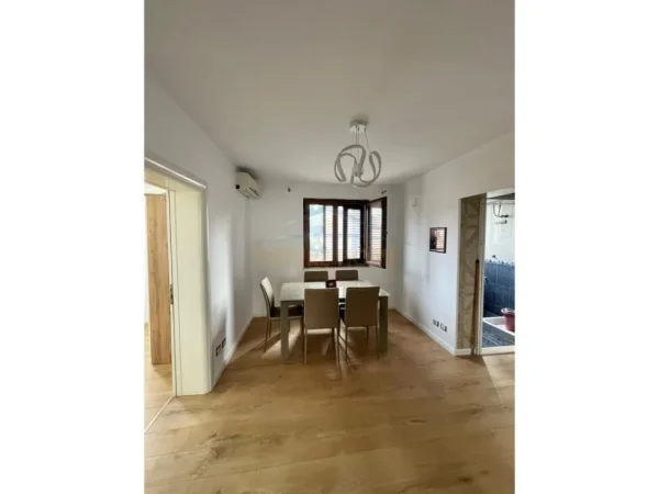 Durres, shes apartament 3+1 Kati 3, 100 m² 170.000 € (Vollga, Durres.)