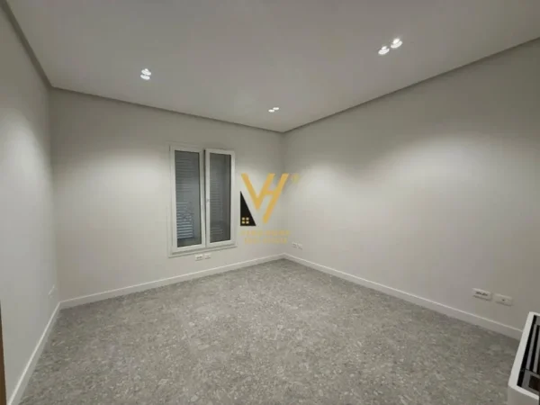 Tirane, jepet me qera ambjent biznesi Kati 0, 1.060 m² 9.000 € (RRUGA E ELBASANIT)