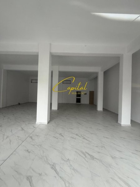 Tirane, jepet me qera dyqan Kati 0, 120 m² 1.700 € (ALI DEMI)