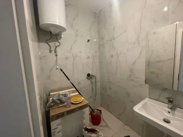 Tirane, shitet apartament 1+1 Kati 8, 64 m² 160.000 € (Rruga 21-Dhjetori)