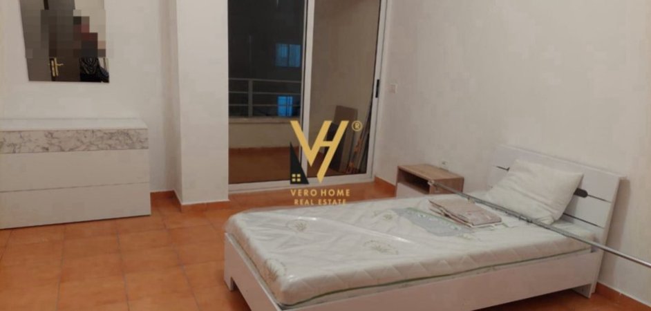 Tirane, jepet me qera apartament 2+1+Ballkon Kati 8, 104 m² 450 € (ASTIR, FRATARI)