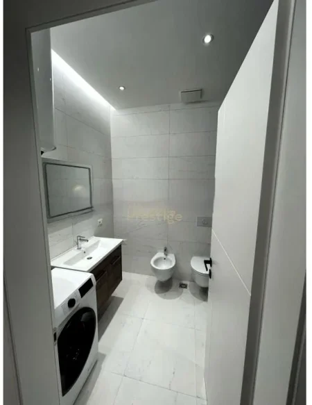 Tirane, jepet me qera apartament 2+1 Kati 4, 110 m² 1.500 € (rruga e elbasanit)