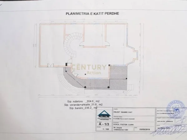 Tirane, shes Vile 2+1+Aneks+Ballkon Kati 3, 773 m² 800.000 € (Vilat Gjermane)