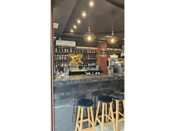 Tirane, shitet ambjent biznesi Kati 1, 120 m² 60.000 € (Ish Blloku)