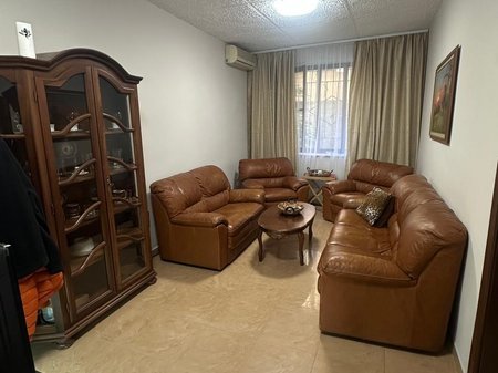 Tirane, jepet me qera apartament 1+1 Kati 1, 58 m² 550 € 