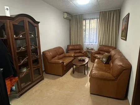 Tirane, jepet me qera apartament 1+1 Kati 1, 58 m² 550 € 