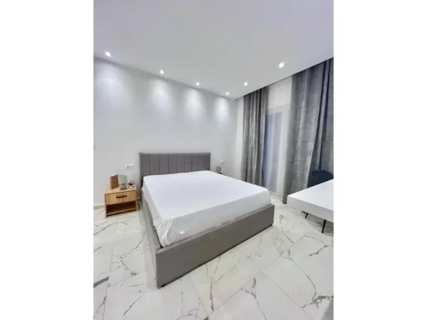 Tirane, jepet me qera apartament 1+1 Kati 6, 66 m² 750 € (Zogu Zi)
