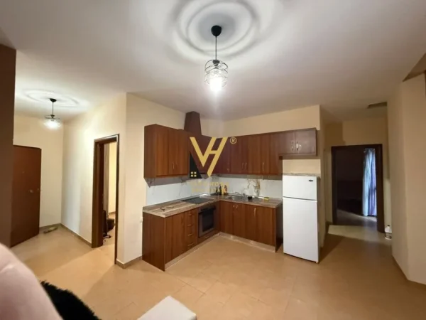 Tirane, jepet me qera apartament 2+1+Ballkon Kati 1, 83 m² 500 € (KODRA E DIELLIT)