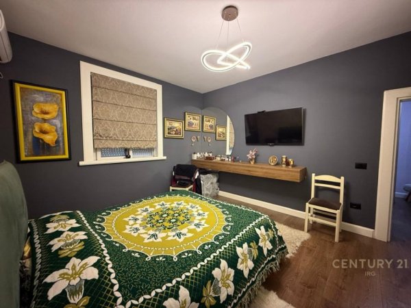 Tirane, shes apartament 2+1 Kati 6, 90 m² 225.000 € (Globe)