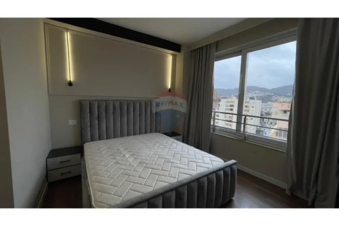 Tirane, jepet me qera apartament 1+1 , 60 m² 650 € 