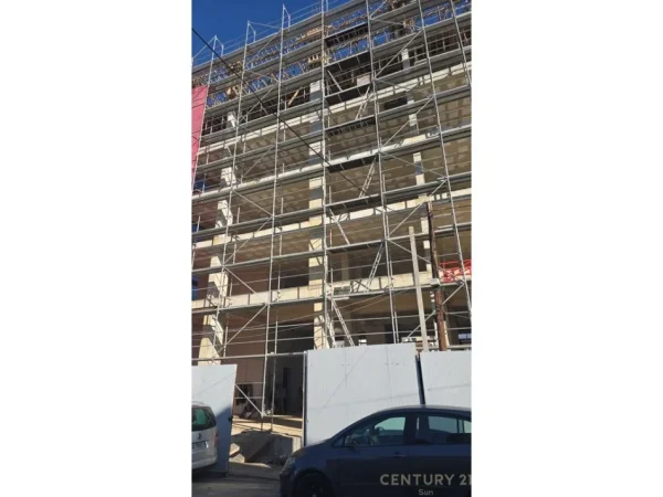 Tirane, shes apartament 2+1 Kati 3, 110 m² 266.000 € (Shkolla e Kuqe)