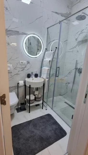 Qera, Apartament 2+1, 21 Dhjetori, Tiranë.