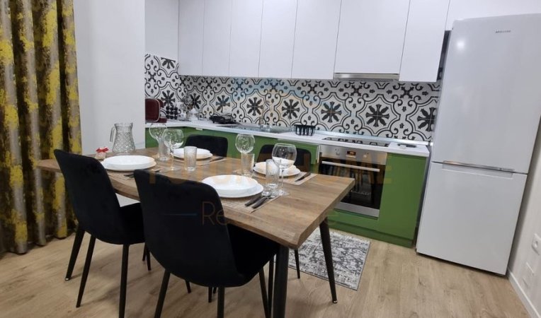 Qera, Apartament 2+1, 21 Dhjetori, Tiranë.