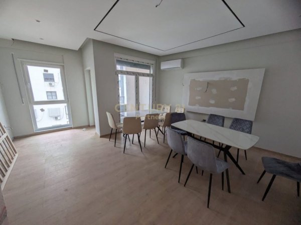 Tirane, shes apartament 2+1 Kati 6, 97 m² 179.000 € (5 Maj)