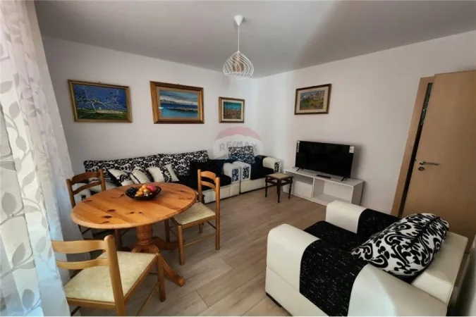Tirane, jepet me qera apartament 1+1+Ballkon Kati 3, 550 € 