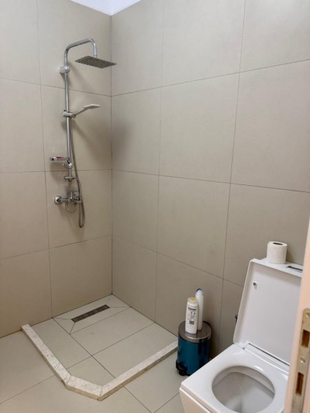 Tirane, jepet me qera apartament 1+1 Kati 8, 60 m²  (Don bosko)