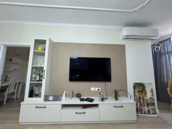 Tirane, jepet me qera apartament 3+1 Kati 3, 115 m² 1.500 € (STADIUMI DINAMO)