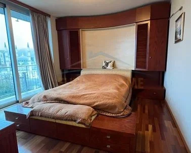 Qera, Apartament 3+1+2, Pranë Downtown, Tiranë