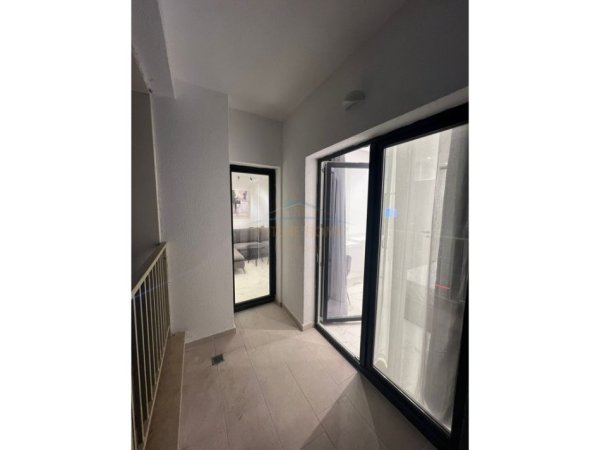 Tirane, jepet me qera apartament 1+1+Ballkon Kati 6, 66 m² 800 € (ZOGU I ZI)