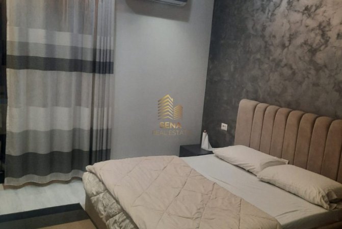 Tirane, jepet me qera apartament 2+1+Ballkon Kati 3, 123 m² 750 € (Farmacia 10)
