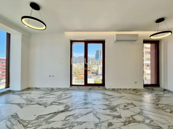 Tirane, shes apartament 1+1 Kati 7, 68 m² 249.000 € (Rruga e Kavajes)