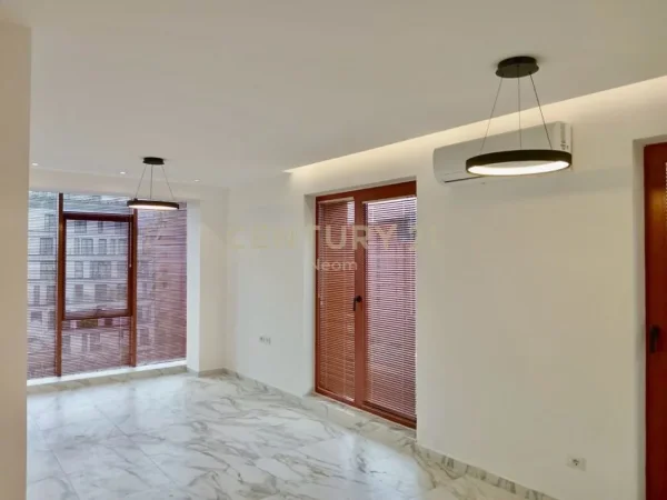 Tirane, shes apartament 1+1 Kati 7, 68 m² 249.000 € (Rruga e Kavajes)
