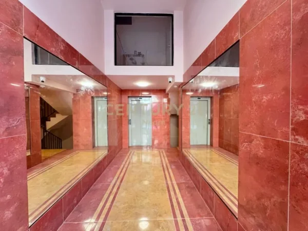 Tirane, shes apartament 1+1 Kati 7, 68 m² 249.000 € (Rruga e Kavajes)