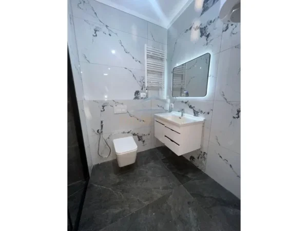 Tirane, jepet me qera apartament 1+1 Kati 6, 74 m² 430 € (Unaza e Re prane Bar Santanes)