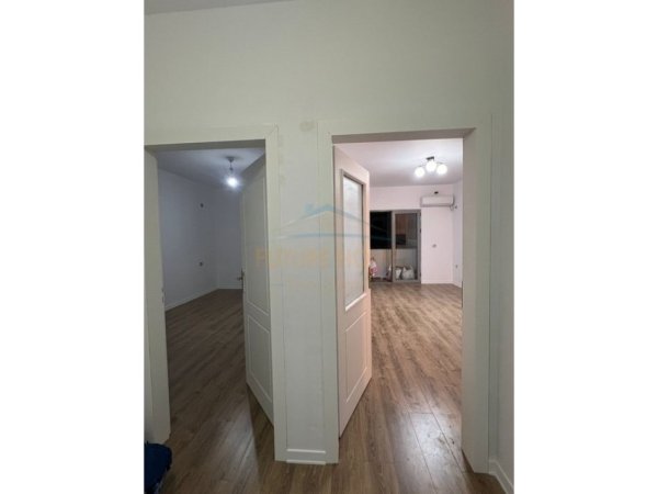 Tirane, jepet me qera apartament 1+1 Kati 6, 74 m² 430 € (Unaza e Re prane Bar Santanes)