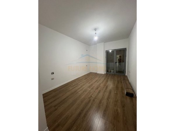 Tirane, jepet me qera apartament 1+1 Kati 6, 74 m² 430 € (Unaza e Re prane Bar Santanes)