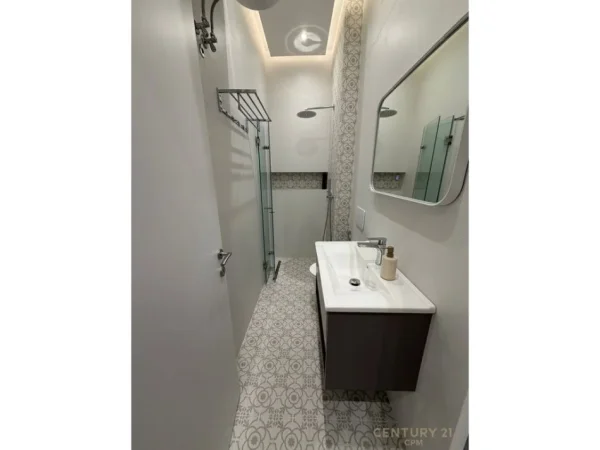 Tirane, shes apartament 2+1 Kati 2, 75 m² 190.000 € (Rruga e Bogdaneve)