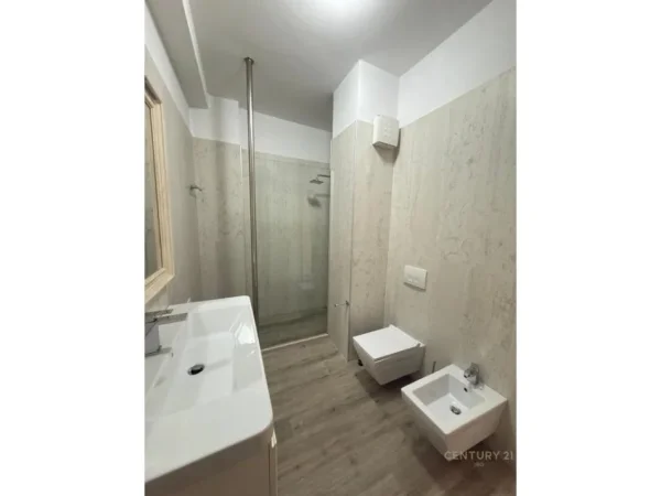 Tirane, shes apartament 2+1 Kati 7, 118 m² 365.000 € (Kika 2)