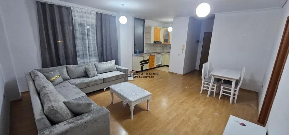 Tirane, jepet me qera apartament 2+1 Kati 3, 115 m² 500 € (YZBERISHT)