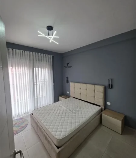 Tirane, jepet me qera apartament 2+1 Kati 6, 138 m² 900 € (KOPSHTI BOTANIK)